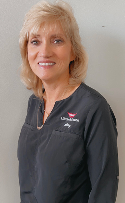 Mary Goldstein - Front Desk Admin
